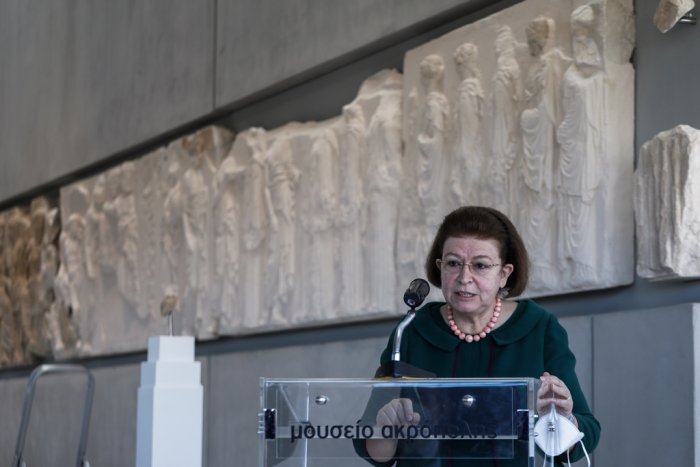 Unser Archivfoto (© Eurokinissi) zeigt Kulturministerin Lina Mendoni im Akropolis Museum.