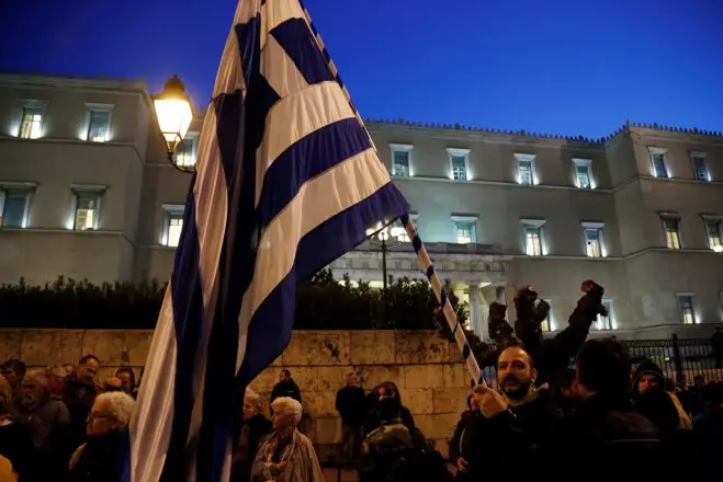 Unser Archivfoto (© Eurokinissi) entstand während eines Protestes von Anhängern des „Alten“ Esphigmenou-Klosters vor dem Parlament in Athen.