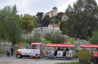 Foto (© Griechenland Zeitung / Jan Hübel): Wolken über Athen.