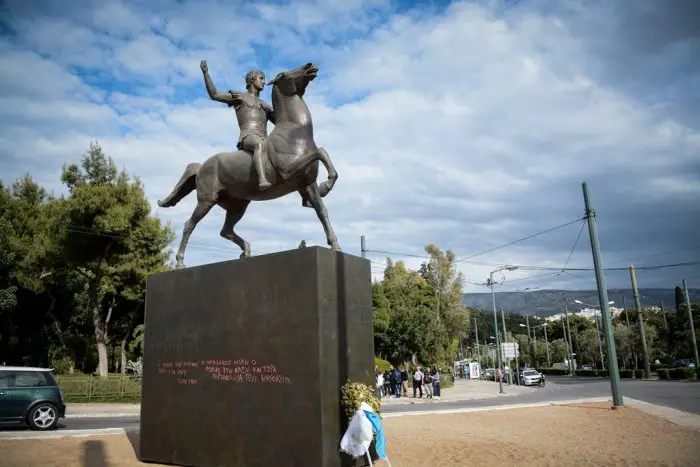 Unser Archivfoto (© Eurokinissi) zeigt die Statue Alexander des Großen von Jannis Pappas in Athen.