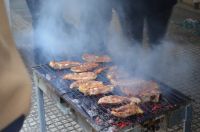 Tsiknopempti: Rauchdonnerstag oder Grilldunstdonnerstag