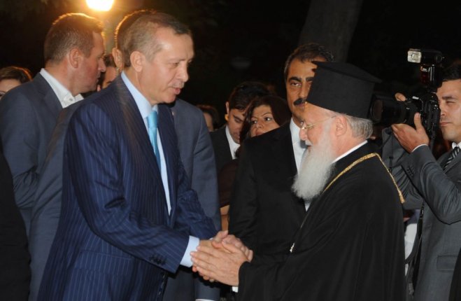 Unser Archivfoto (© Eurokinissi) entstand bereits 2011. Abgebildet sind Erdogan und Patriarch Bartholomäus