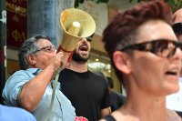 Unser Archivfoto (© Eurokinissi) entstand während eines Protestes von entlassenen Angestellten.