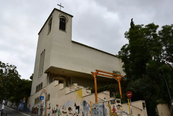 Unser Foto (© Griechenland Zeitung / Jan Hübel) zeigt die Evangelische Kirche Deutscher Sprache in der Athener Odos Sina 66/68.