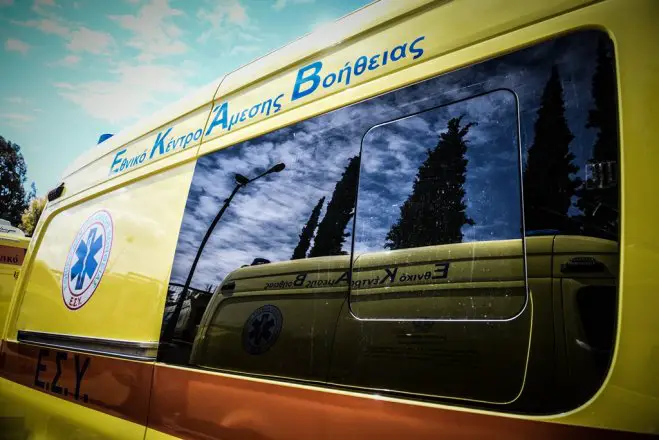 Unser Archivfoto (© Eurokinissi) zeigt ein Fahrzeug des griechischen Rettungsdienstes.