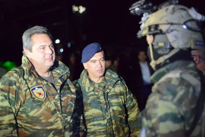 US-Verteidigungsminister zeigt griechischen Amtskollegen die kalte Schulter