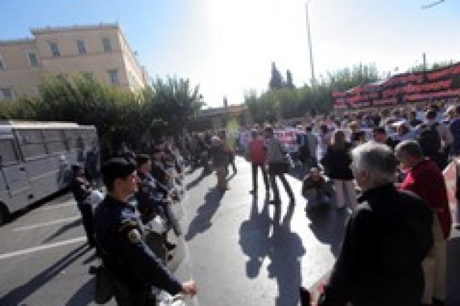Streik gegen Verabschiedung des Sparpakets in Griechenland