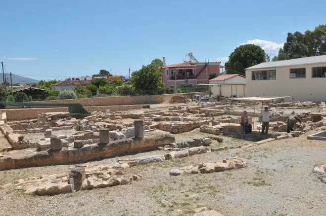 Unser Archivfoto (© Eurokinissi) zeigt eine Ausgrabungsstätte in Eretria.