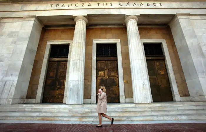 Griechenlands Regierung zieht letzte Geldreserven zusammen