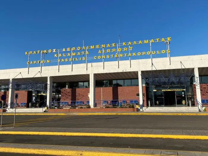 Unser Foto (© Fraport.com) zeigt den Flughafen von Kalamata.