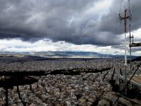 Wolken, Gewitter und Saharastaub: Kopfschmerzwetter!