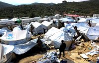 Unser Archivfoto (© Eurokinissi) entstand im März im Auffanglager bei Moria auf Lesbos.