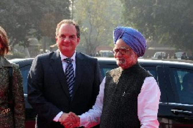 Premier Karamanlis trifft politische Führung Indiens