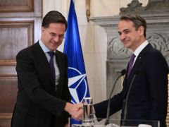 Unsere Fotos (© Eurokinissi) entstanden während des Treffens zwischen Premierminister Kyriakos Mitsotakis (r.) und dem NATO-Generalsekretär Mark Rutte.